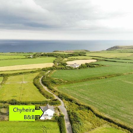 Chyheira Bed & Breakfast Ruan Minor Bagian luar foto