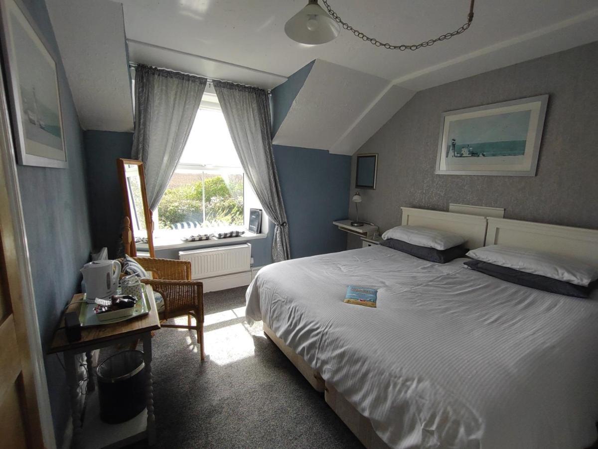 Chyheira Bed & Breakfast Ruan Minor Bagian luar foto
