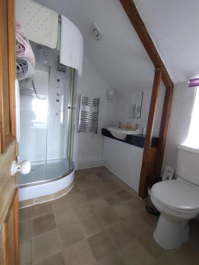 Chyheira Bed & Breakfast Ruan Minor Bagian luar foto