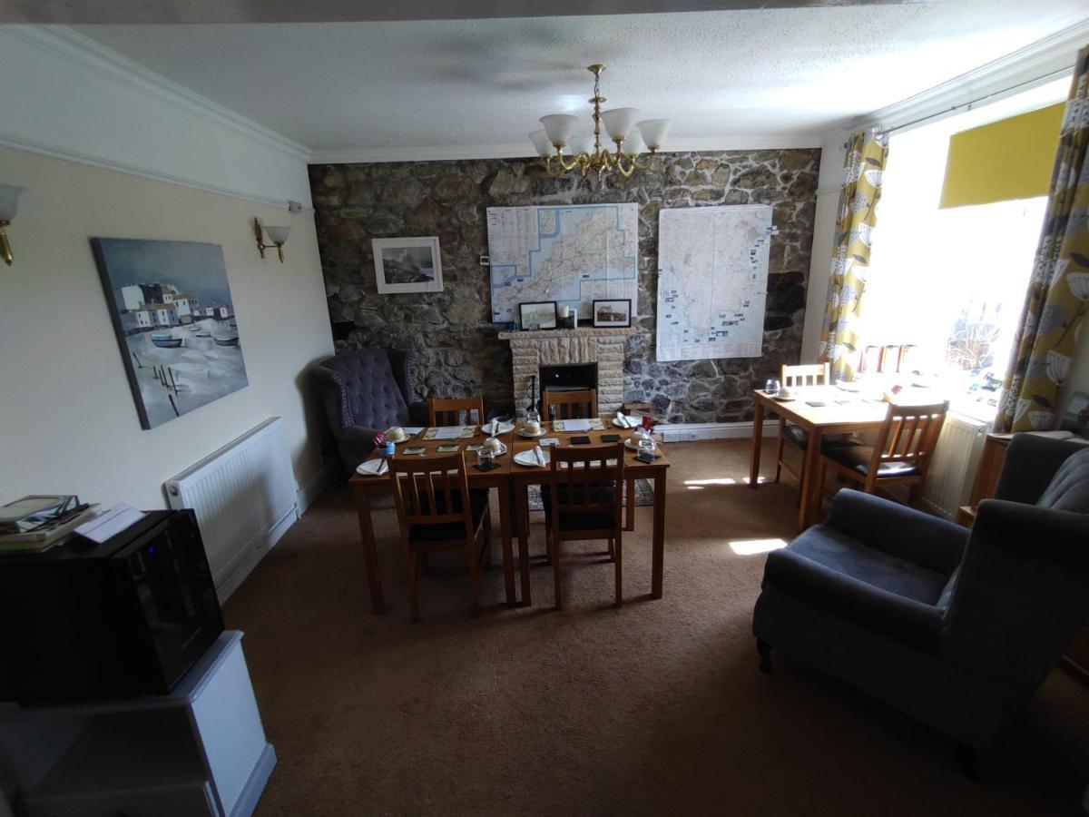 Chyheira Bed & Breakfast Ruan Minor Bagian luar foto