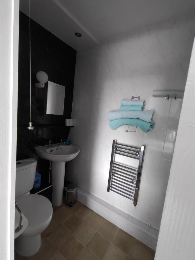 Chyheira Bed & Breakfast Ruan Minor Bagian luar foto