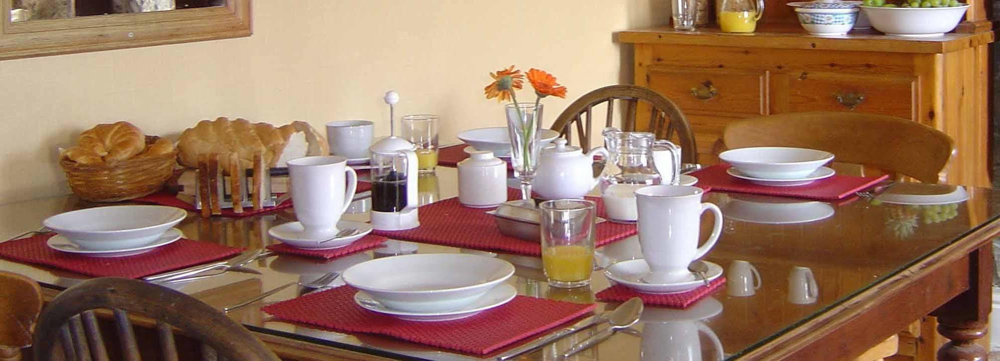 Chyheira Bed & Breakfast Ruan Minor Bagian luar foto